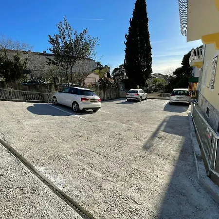 Kastel 1700 Split