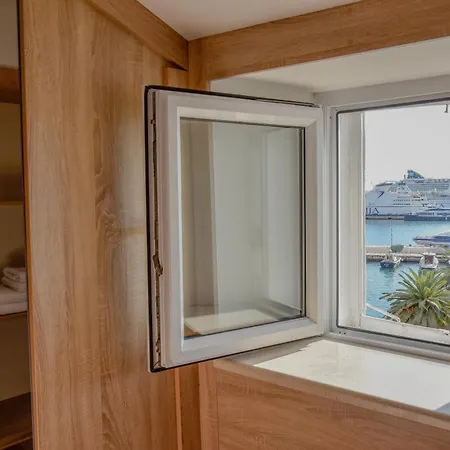 Kastel 1700 سبليت