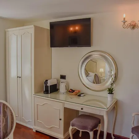 Kastel 1700 Hotel 3*