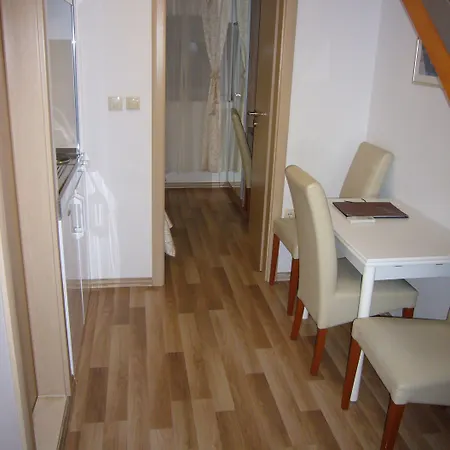 Kastel 1700 فندق