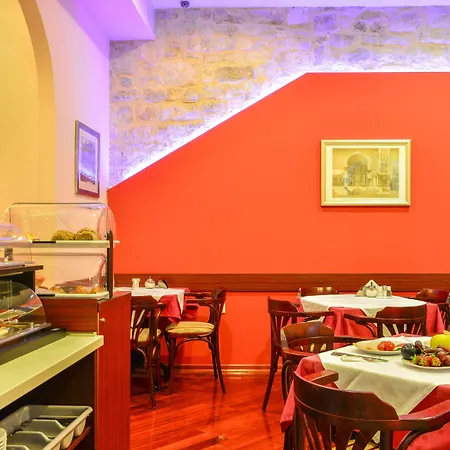 فندق Kastel 1700