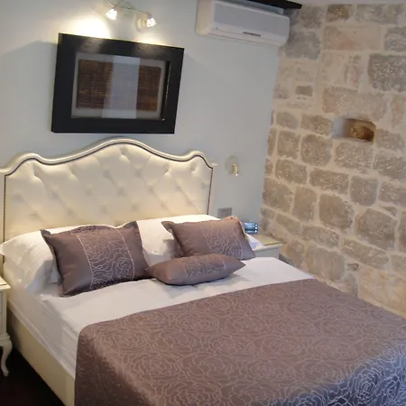 מלון Kastel 1700