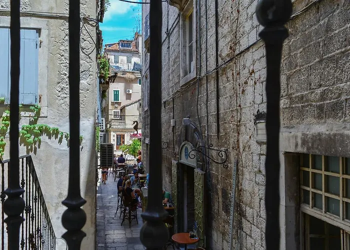 Hotell Kastel 1700 3*