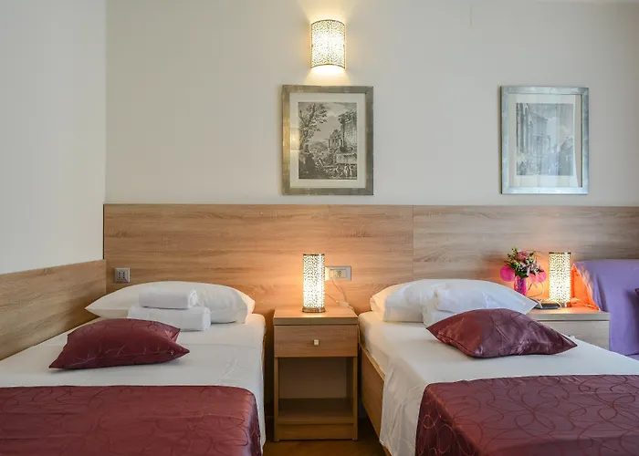 Kastel 1700 Hotell 3*