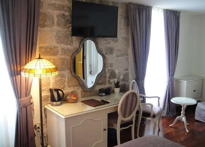 Hotell Kastel 1700 3*