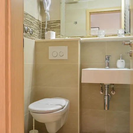 Kastel 1700 3*