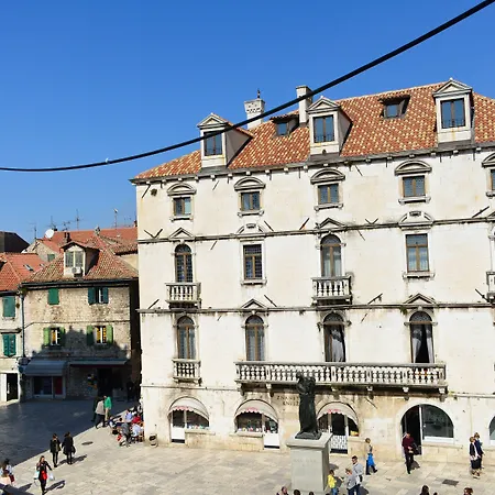 Kastel 1700 3* Split