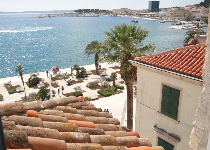 Kastel 1700 Hotel 3*